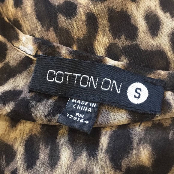 Animal Print Top - Picture 3 of 8